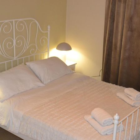 Margarita Rooms Kalamákion Екстериор снимка