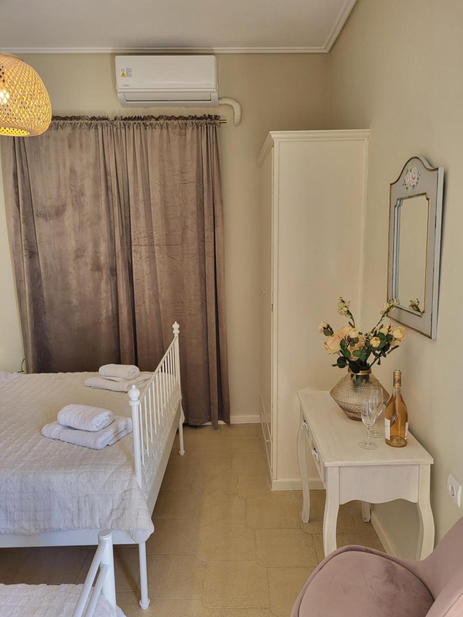 Margarita Rooms Kalamákion Екстериор снимка